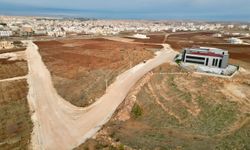 Midyat Ağız ve Diş Sağlığı Merkezinin yolu asfaltlanıyor