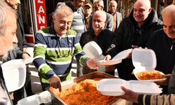 Besni'de esnafın yağmur duasına çok sayıda vatandaş katıldı