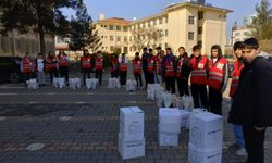 Diyarbakır'da öğrenciler ihtiyaç sahiplerine destek oldu