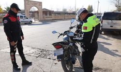 Mardin'de polisi  asayiş ve trafik uygulaması gerçekleştirdi