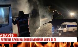 Besni’de Seyir Halindeki Minibüs Alev Aldı