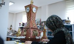 Depremin simgesi saat kulesinin maketini yapıyorlar