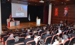 Diyarbakır'da "Mehmet Akif'i Anlamak" konulu konferans