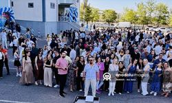 Farklı dönemlerde aynı liseden mezun olanlar buluştu