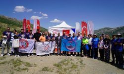 Besni Ferdi Sporcusu Yamaç Paraşütü Yarışmalarında Bölge 3.'sü