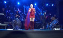 Adıyaman’da Melek Mosso ile 19 Mayıs coşkusu