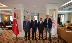 AK Parti Heyetinden Bakan Bak’a ziyaret 
