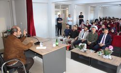 Öğrencilerle ahlak ve sorumluluk bilinci anlatıldı