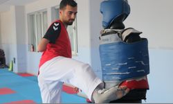 Fiziksel engelli milli tekvandocunun gözü altın madalyada