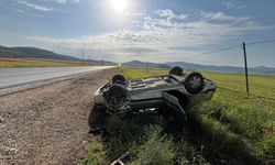 Gaziantep'te devrilen otomobildeki 4 kişi yaralandı