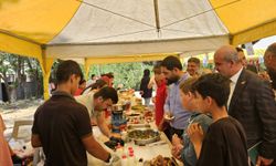 Gazze ve Doğu Türkistan'a yardım için kermes