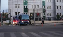 GÜNCELLEME 2 - Narin Güran cinayetiyle ilgili 12 sanık ile suça sürüklenen 3 çocuğun yargılandığı davada karar