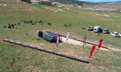 Mardin'de hayvanların otlatıldığı meralar güneş enerjisiyle suya kavuşturuluyor