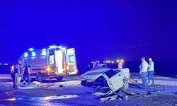 Tır ile otomobil çarpıştı kazada 1 Ölü 1 Ağır yaralı