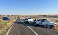 "Şanlıurfa'da iki araç çarpıştı: 7 kişi yaralandı"