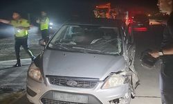 Şırnak'ta hafif ticari araç ile otomobilin çarpıştığı kazada 6 kişi yaralandı