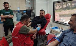 Türk Kızılay Çelikhan'da kan bağışı standı açtı