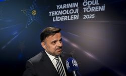 Turkcell'in "Yarının Teknoloji Liderleri" yarışmasında ödüller sahiplerini buldu