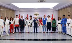 Vali Varol: Cumhuriyetin geleceği gençlerin omuzlarında 