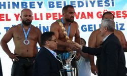 Yağlı Güreş Ligi'nin Şahinbey etabını Aktürk kazandı