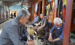 Ayakkabı boyacıları eski günlerini arıyor