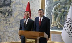Cumhurbaşkanı Yardımcısı Yılmaz, Gaziantep Valiliğini ziyaret etti