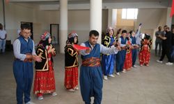 Diyarbakır ve çevre illerde öğrenciler karnelerini aldı
