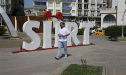 Öğretmen Siirt'in güzelliklerini resmederek tanıtıyor