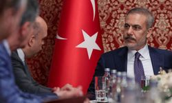 AK Parti’ye yönelik dikkat çekici anket:Hakan Fidan zirvede