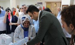 Hasankeyf Kaymakamı İmrak el sanatları sergisine katıldı