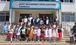 37 bin öğrenci karne heyecanı yaşadı