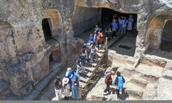 Maziden Atiye Diyarbakır öğrenciler  turistik yerleri gezdi