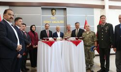 Siirt ve Bingöl'de bayramlaşma töreni düzenlendi