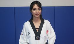 Üç kızını milli sporcu yapan tekvando antrenörü baba gururlu