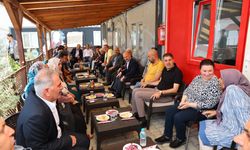 Vali Osman Varol, depremzedeleri ziyaret etti