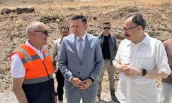 Siirt Çemikari Yaylası'nın 32 kilometrelik yolu yenileniyor