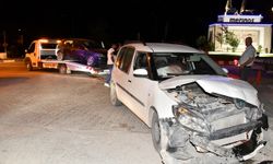 Adıyaman'da İki aracın çarpıştığı kazada 4 kişi yaralandı