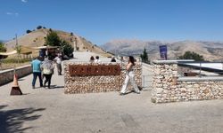 Karakuş'taki "kraliçe mezarları" açılacak.