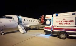 Hasta bebek, ambulans uçakla İstanbul'a gönderildi