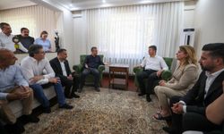 Özgür Özel,  Tutdere'yi evinde ziyaret etti