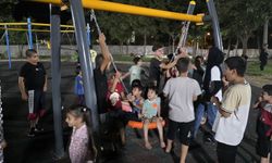 Kahta’daki Parklarda Mülteci Çocuk Sorunu