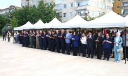 Doğu'da Şehit Kabirleri 15 Temmuz'da Dualarla Anıldı