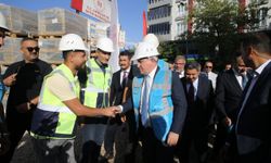 Gençlik ve Spor Bakanı Bak, Siirt'te ziyaretlerde bulundu
