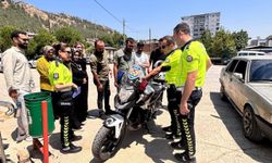 İslahiye'de sürücülere mesaj: "Gazı değil, sevgini artır."