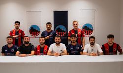 Mardin 1969 Spor, 7 Yeni Futbolcuyla İmzaları Attı