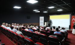 Mardin'de toplu taşıma sürücülerine mesleki eğitim semineri