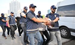 Polis ekibine silahla ateş açan şüpheliler 3 polisi yaraladı