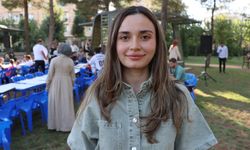 Ressam Melis Doğan Mardin'de çocuklarla resim yaptı