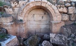 Şanlıurfa'da anıt mezar kalıntısı kayıt altına alındı