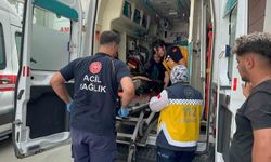 Otomobil ile Motosiklet Çarpıştı: 2 Kişi Yaralandı